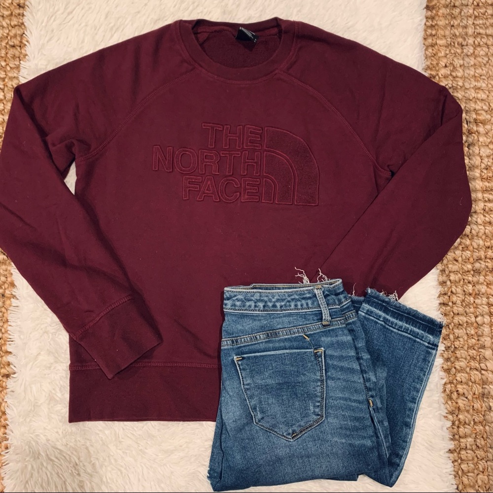 The North Face Women’s Sobranta crew neck pullover Burgundy Wine sweatshirt